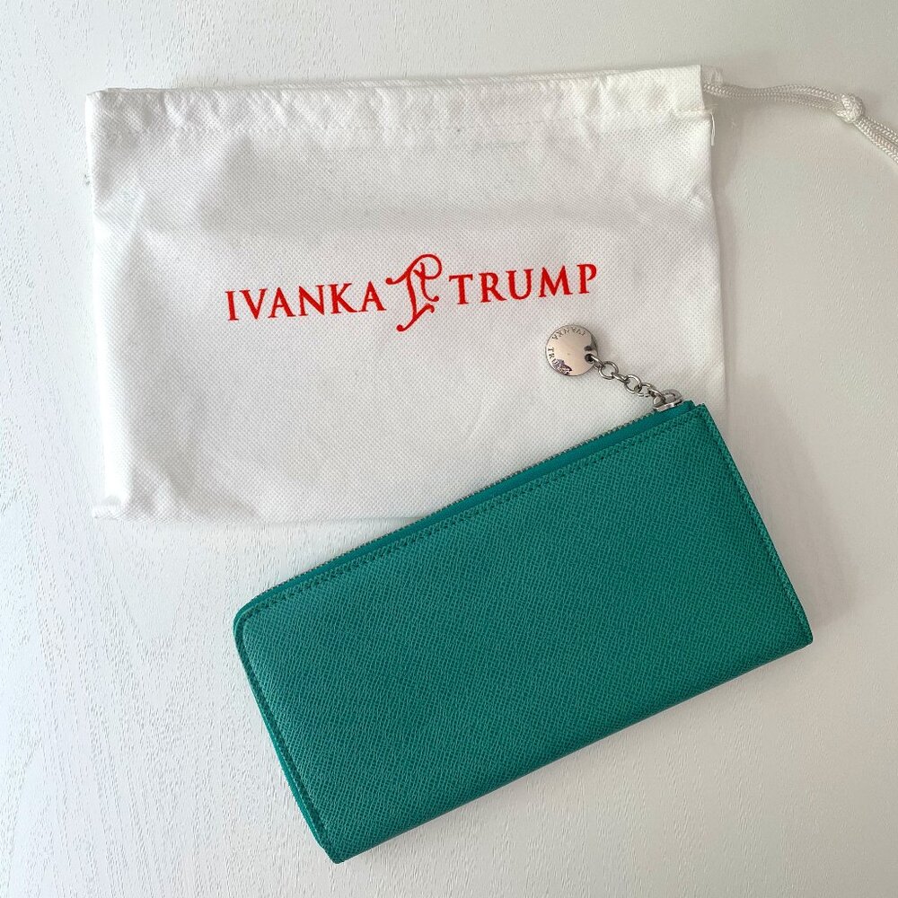 Ivanka Trump Leather clutch bag